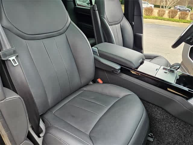 Thumbnail: 2025 Land Rover Range Rover - 24