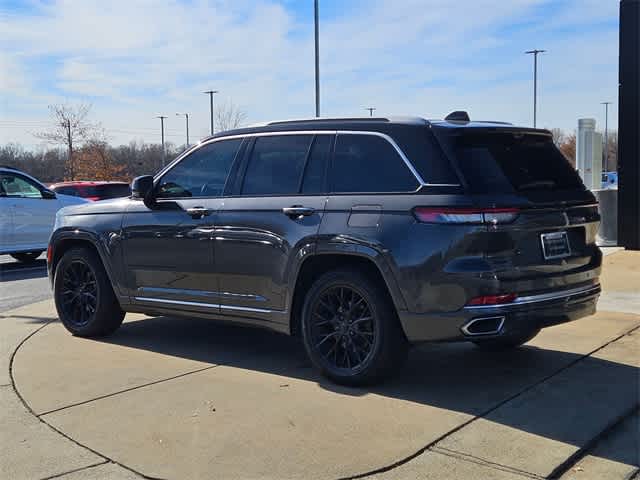 Thumbnail: 2022 Jeep Grand Cherokee - 6