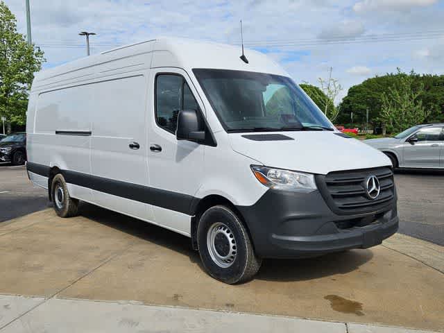 Thumbnail: 2026 Mercedes-Benz Sprinter - 3
