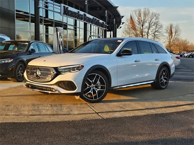 2025 Mercedes-Benz E-Class E450 All-Terrain's photo