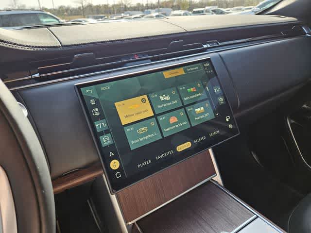 Thumbnail: 2025 Land Rover Range Rover - 33