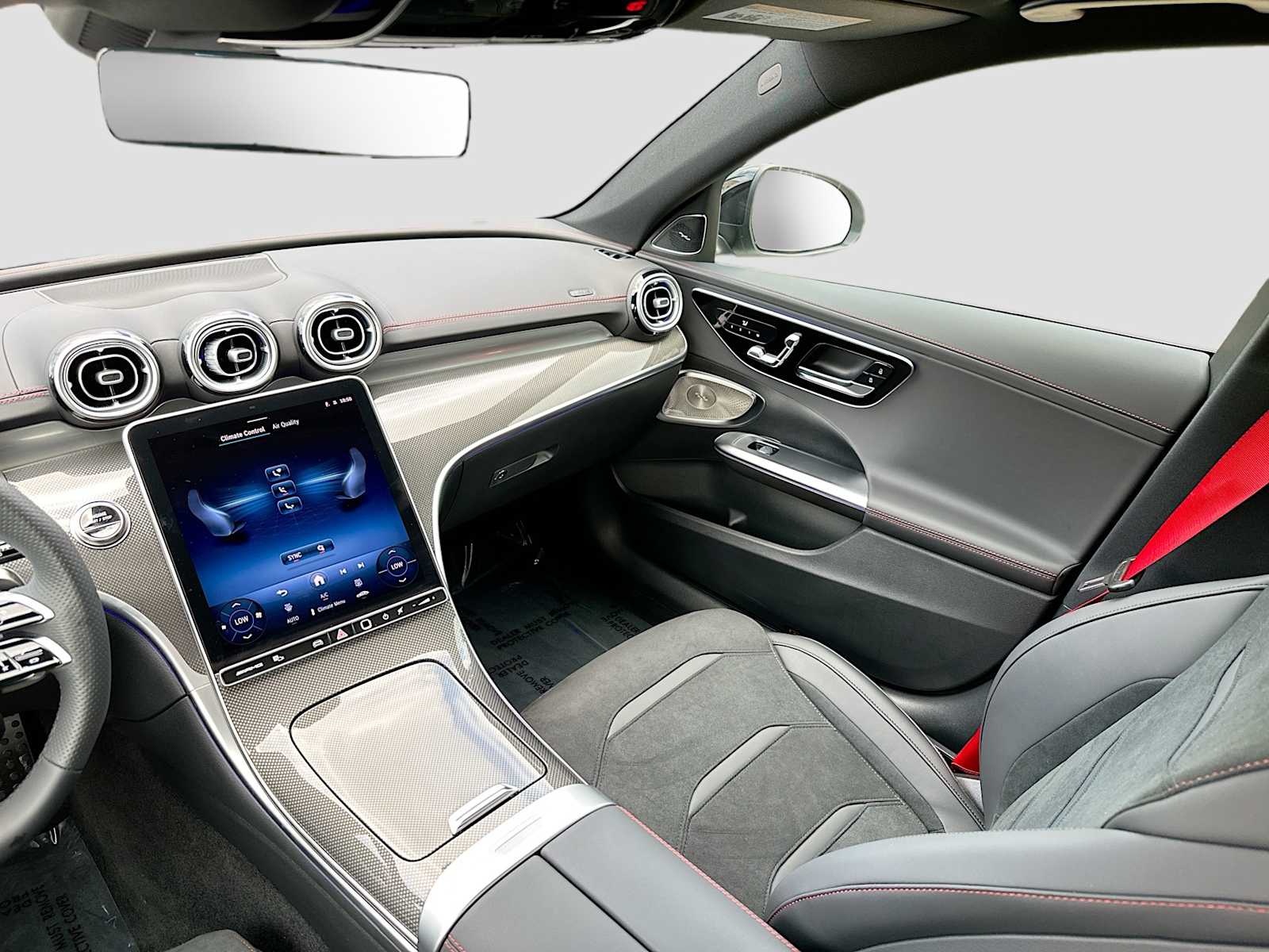 2026 Mercedes-Benz C-Class Sedan AMG C43 - Photo 24