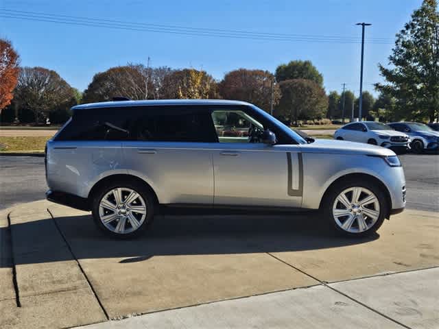 Thumbnail: 2023 Land Rover Range Rover - 8