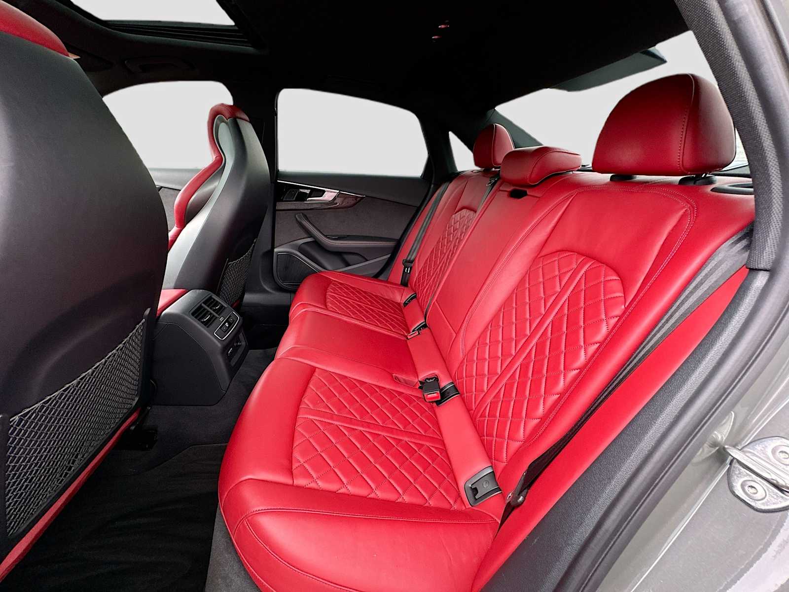 Thumbnail: 2023 Audi S4 - 25