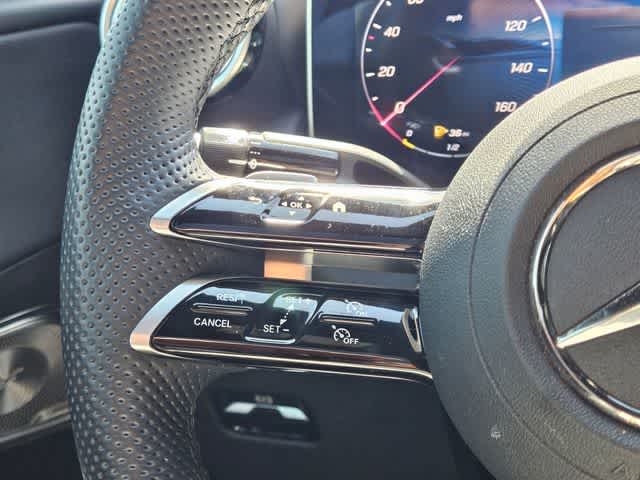 Thumbnail: 2025 Mercedes-Benz GLC - 26