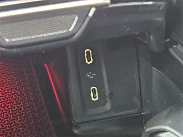 Thumbnail: 2026 Mercedes-Benz GLC - 31