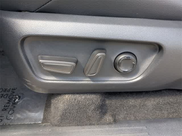 Thumbnail: 2025 Toyota 4Runner - 17