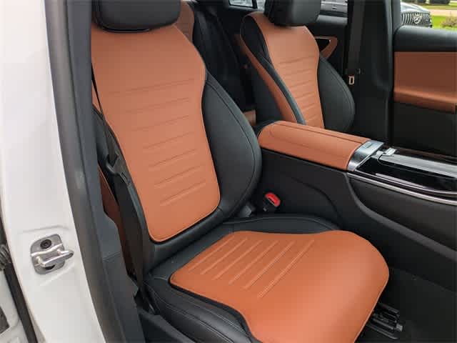 Thumbnail: 2025 Mercedes-Benz GLC - 21