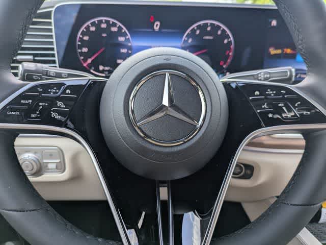 Thumbnail: 2026 Mercedes-Benz GLE - 23