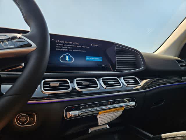 Thumbnail: 2026 Mercedes-Benz GLE - 27