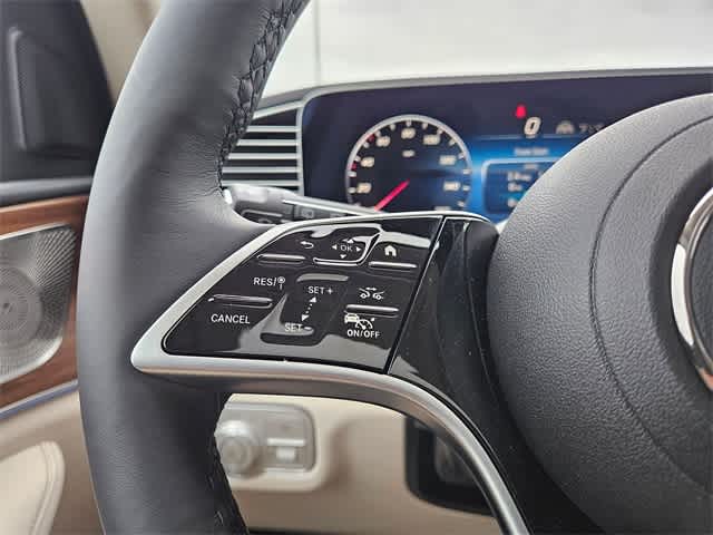 Thumbnail: 2026 Mercedes-Benz GLE - 25