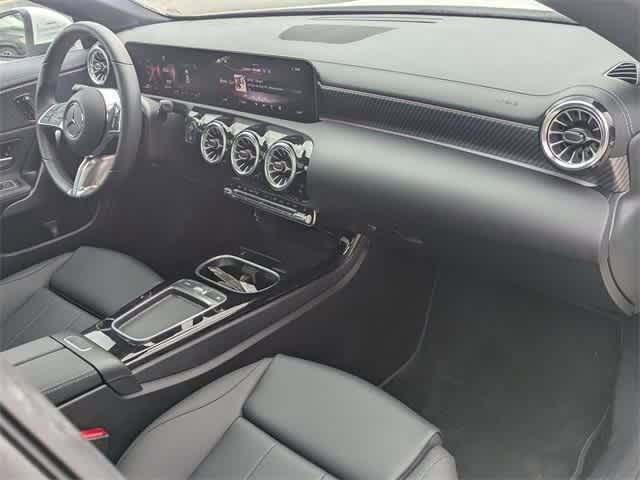 2025 Mercedes-Benz CLA 250 11