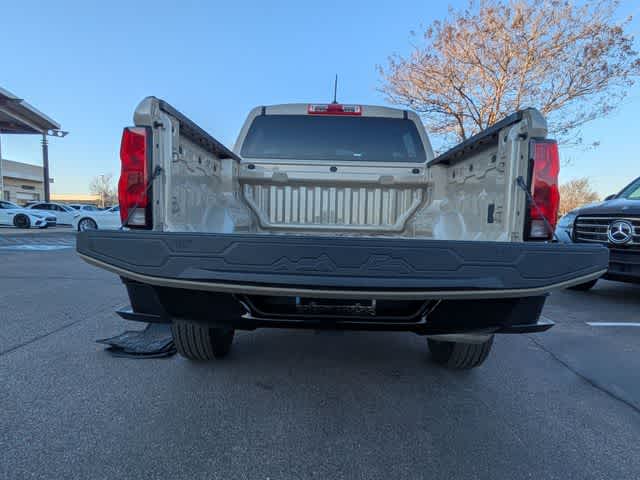 Thumbnail: 2024 Chevrolet Colorado - 29