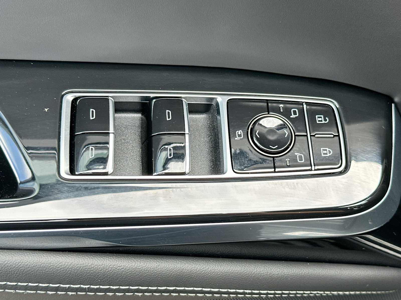 Thumbnail: 2026 Cadillac Escalade - 18