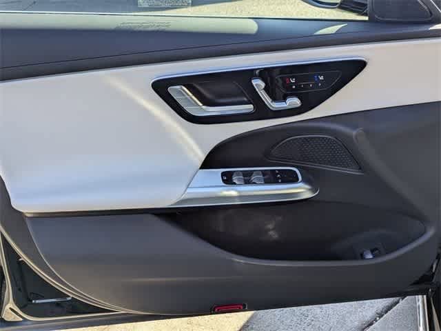 Thumbnail: 2025 Mercedes-Benz E-Class - 15