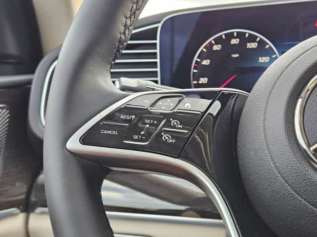 Thumbnail: 2026 Mercedes-Benz GLE - 26