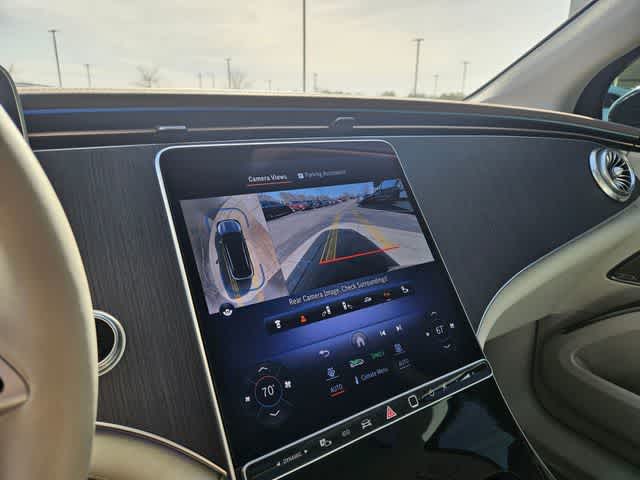 Thumbnail: 2023 Mercedes-Benz EQS - 29