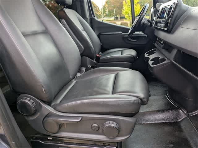 Thumbnail: 2021 Mercedes-Benz Sprinter - 19