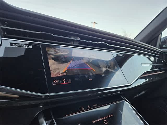 Thumbnail: 2025 Audi Q8 - 30