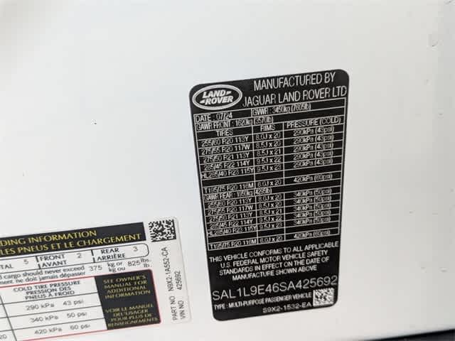 Thumbnail: 2025 Land Rover Range Rover Sport - 35