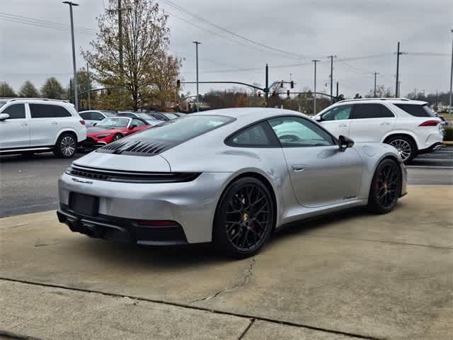 Thumbnail: 2026 Porsche 911 - 8