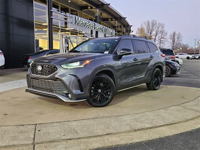 2023 Toyota Highlander XSE's photo