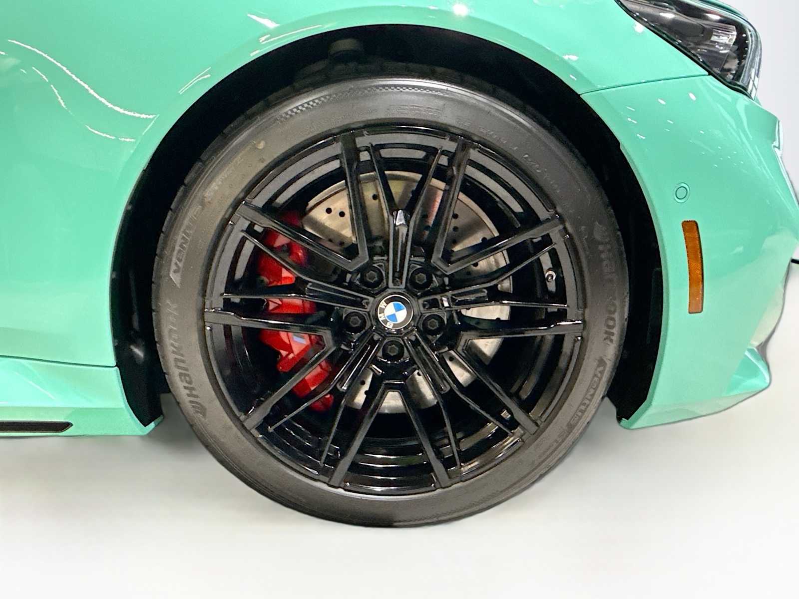 Thumbnail: 2025 BMW M5 - 32