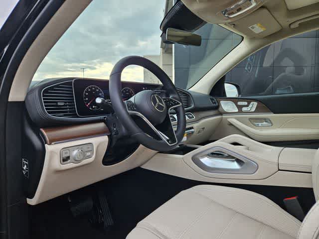 Thumbnail: 2026 Mercedes-Benz GLE - 2