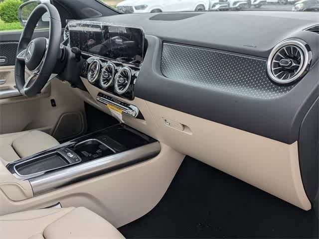 2025 Mercedes-Benz GLA 250 11