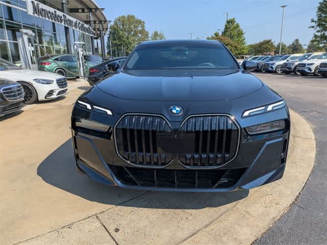 2024 Bmw 740i xDrive photo 2