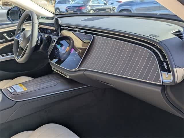 Thumbnail: 2025 Mercedes-Benz E-Class - 11