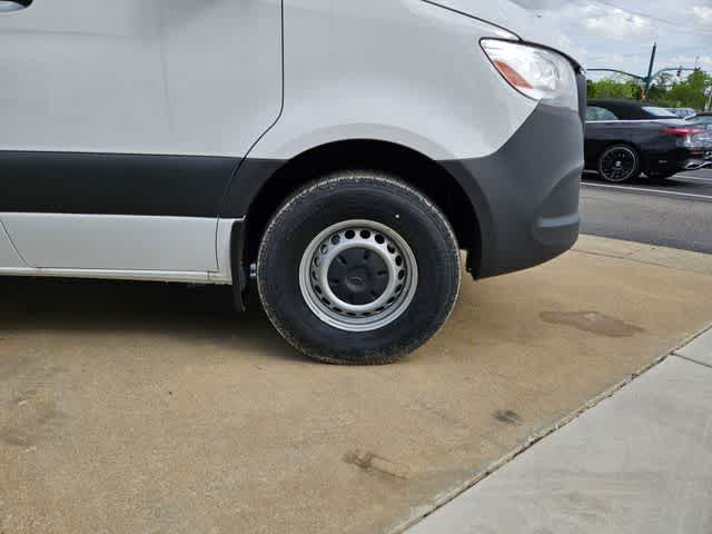 Thumbnail: 2026 Mercedes-Benz Sprinter - 15