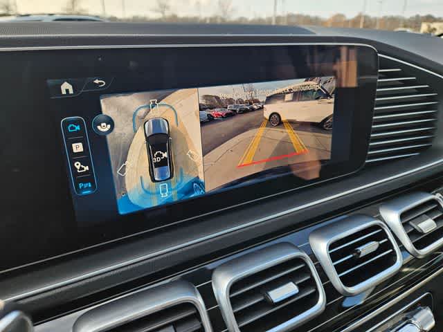 Thumbnail: 2026 Mercedes-Benz GLS - 32