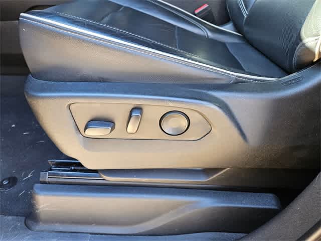 Thumbnail: 2021 GMC Yukon XL - 13