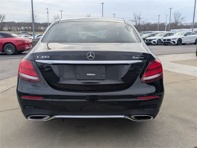 Thumbnail: 2017 Mercedes-Benz E-Class - 7