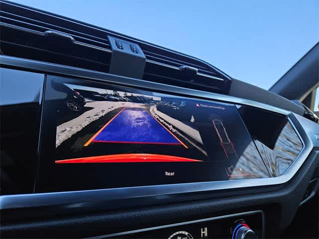 Thumbnail: 2025 Audi Q3 - 31