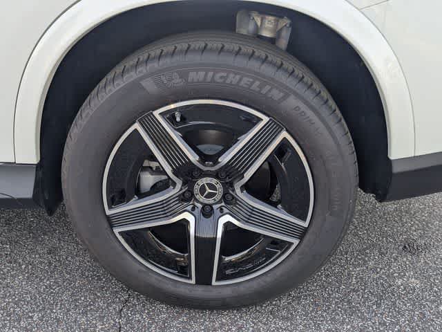 Thumbnail: 2026 Mercedes-Benz GLC - 15