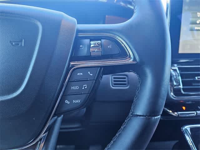 Thumbnail: 2019 Lincoln Navigator L - 27