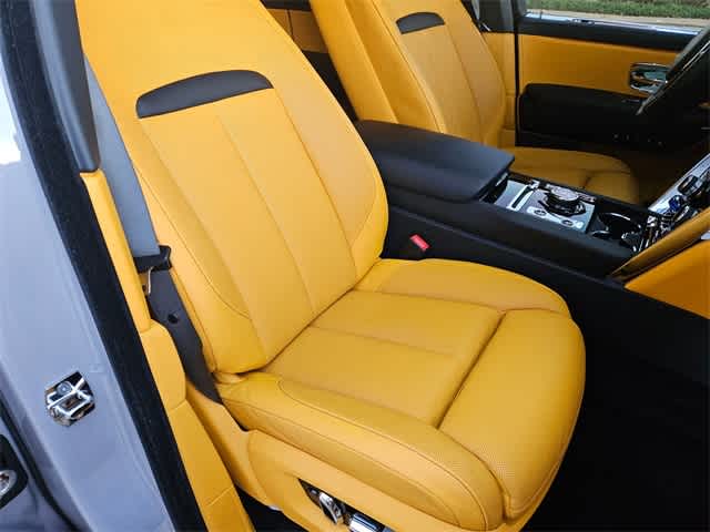 Thumbnail: 2022 Rolls-Royce Cullinan - 22