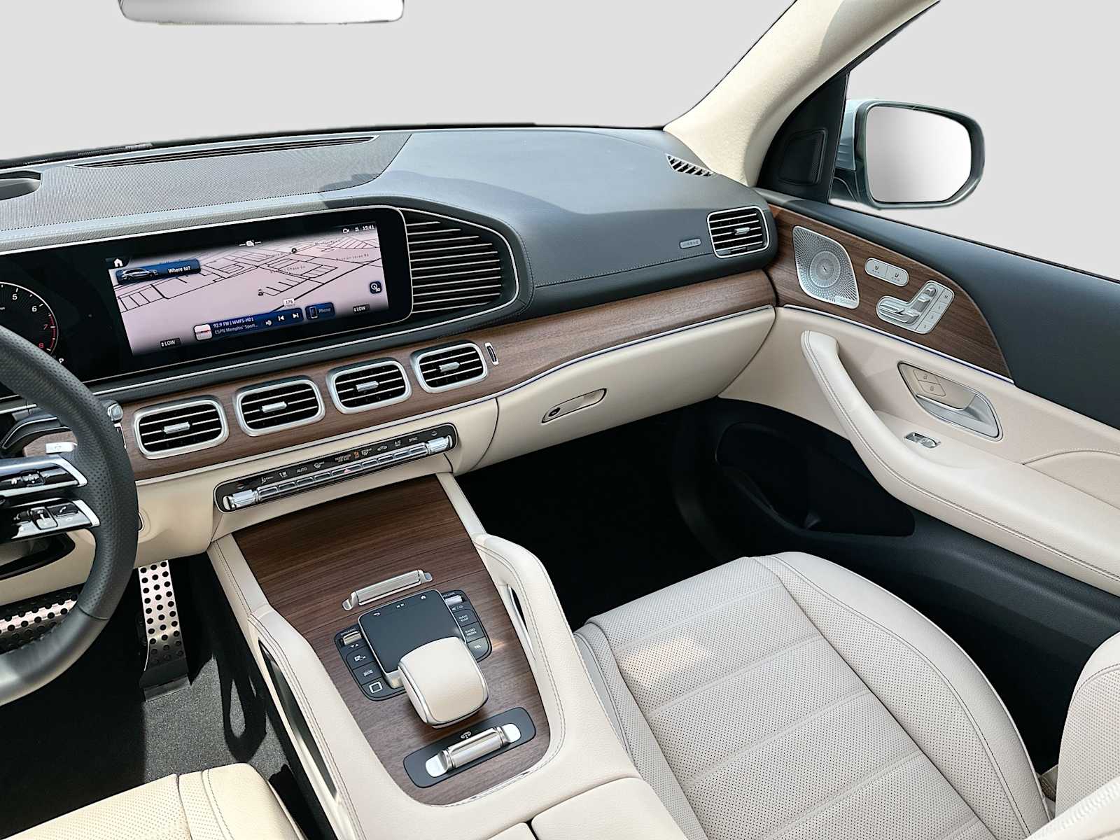 Thumbnail: 2026 Mercedes-Benz GLS - 25
