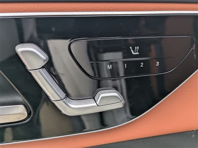 Thumbnail: 2025 Mercedes-Benz GLC - 17