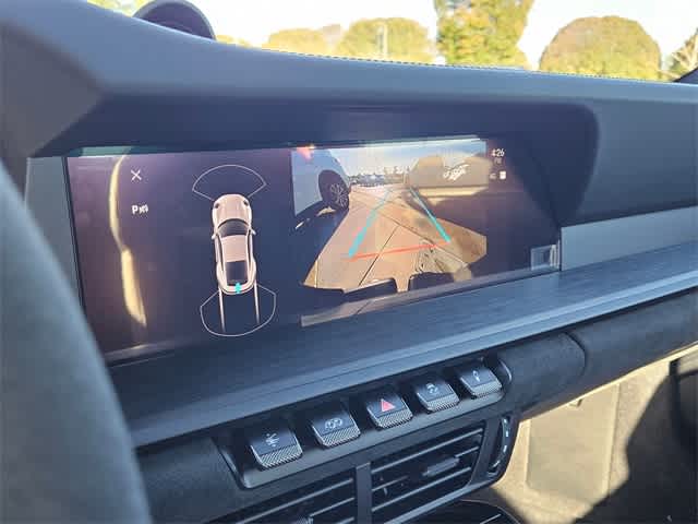 Thumbnail: 2025 Porsche 911 - 32