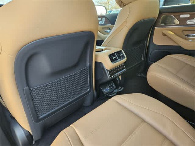 Thumbnail: 2026 Mercedes-Benz GLS - 15