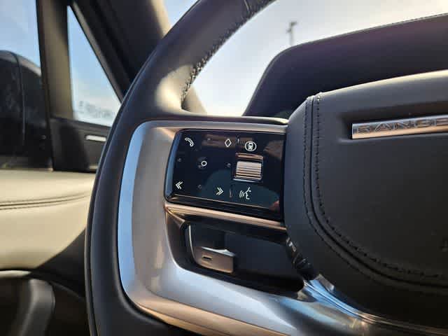 Thumbnail: 2025 Land Rover Range Rover - 26