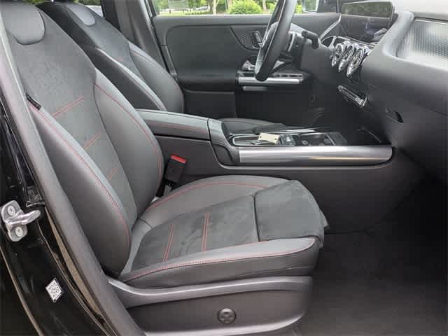 2025 Mercedes-Benz GLA 250 10