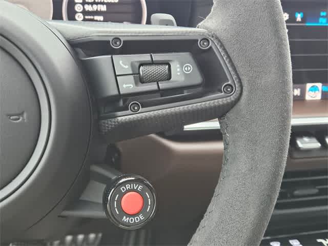 Thumbnail: 2026 Porsche 911 - 25