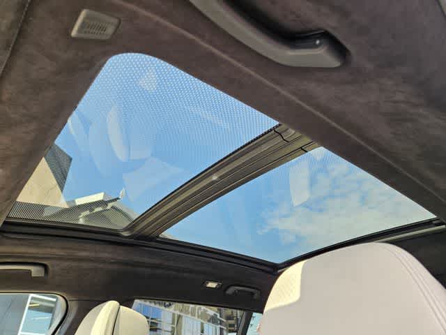 Thumbnail: 2024 BMW X7 - 17