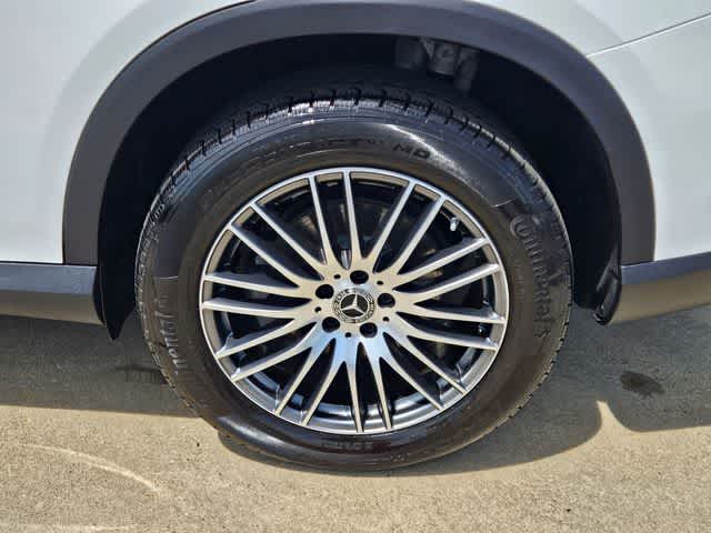 Thumbnail: 2025 Mercedes-Benz GLC - 13