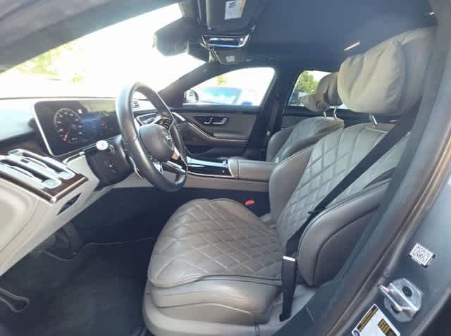 Thumbnail: 2022 Mercedes-Benz S-Class - 2