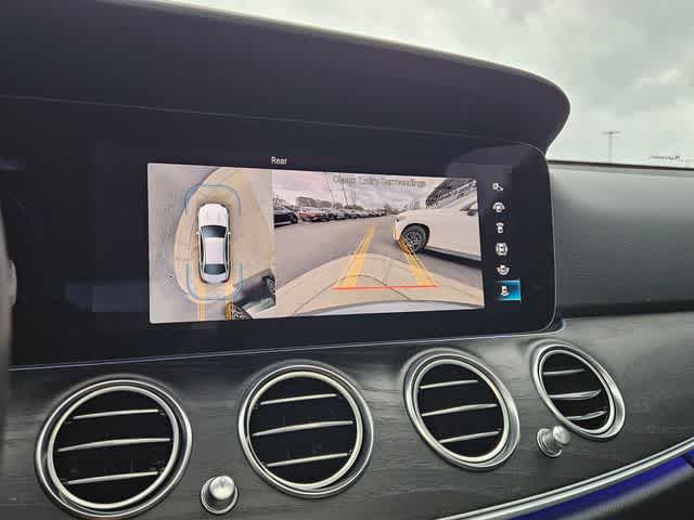 Thumbnail: 2022 Mercedes-Benz E-Class - 29